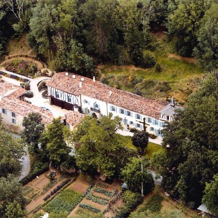 The Courtyard Βίλα Καστρ Εξωτερικό φωτογραφία